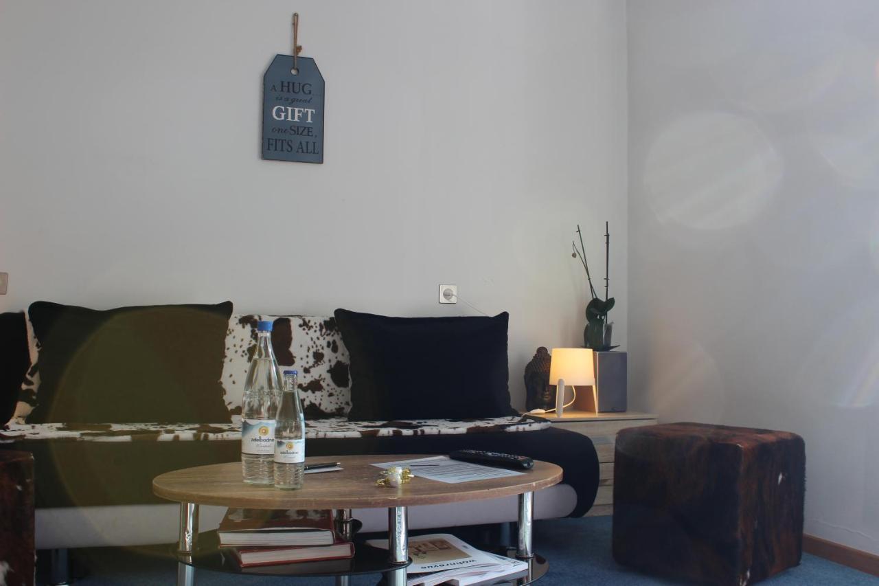 Sonnige, grosszügige Einzimmerwohnung im Zentrum Adelboden Exterior foto