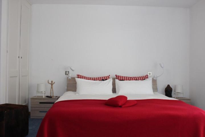 Sonnige, grosszügige Einzimmerwohnung im Zentrum Adelboden Exterior foto
