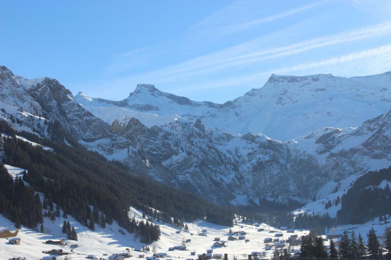 Sonnige, grosszügige Einzimmerwohnung im Zentrum Adelboden Exterior foto